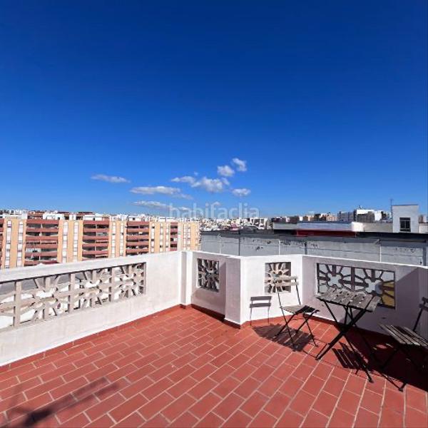 Foto d252bdfc-17aa-4ae1-94ee-52c4785b4574. Chalet mit kamin parking in Casco Antiguo Algeciras