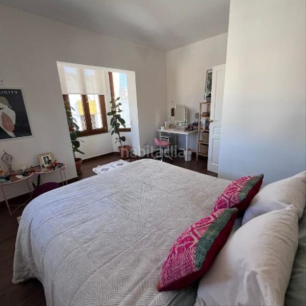 Foto d2db37ff-52b6-44d9-b68c-02886ba20e9a. Chalet mit kamin parking in Casco Antiguo Algeciras