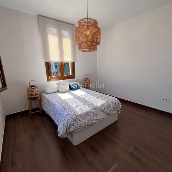 Foto fb2beaf7-c8ff-493c-b8da-1f95e43729d8. Chalet mit kamin parking in Casco Antiguo Algeciras