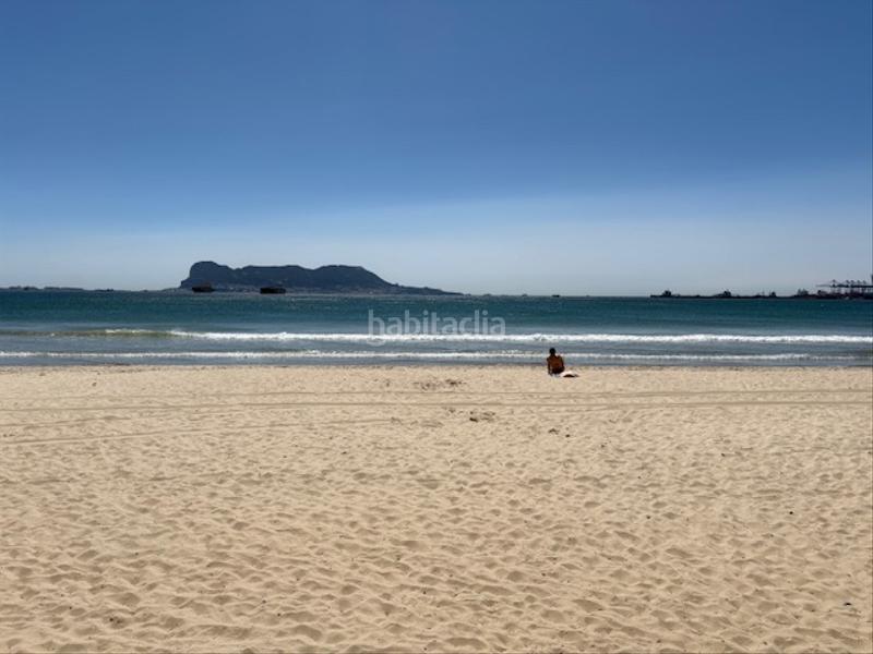 Foto 20888597-6fc4-46ea-bd0e-eae74d38865e. Apartament a urbanización porto albo 24 a Los Pinos Algeciras