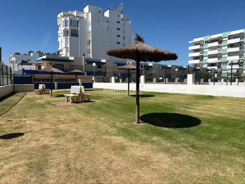 Foto 8a4b4886-fd08-4d98-8996-7ba259c6f3bc. Apartment in urbanización porto albo 24 in Los Pinos Algeciras