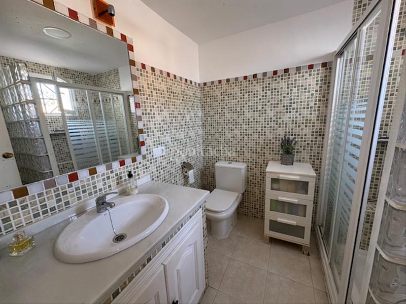 Foto 4bd1da8d-dd95-4992-adf1-aec79d95cfef. Maison jumelée avec cheminée parking dans San García Algeciras