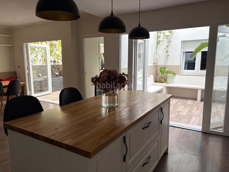 Foto ba43daed-9cb5-4a7e-8582-3c1be3c2e158. Maison avec cheminée parking dans Casco Antiguo Algeciras