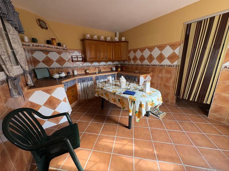 Foto 33f134a8-80b5-48b0-89e8-24093d045948. Chalet mit kamin in El Rinconcillo Algeciras
