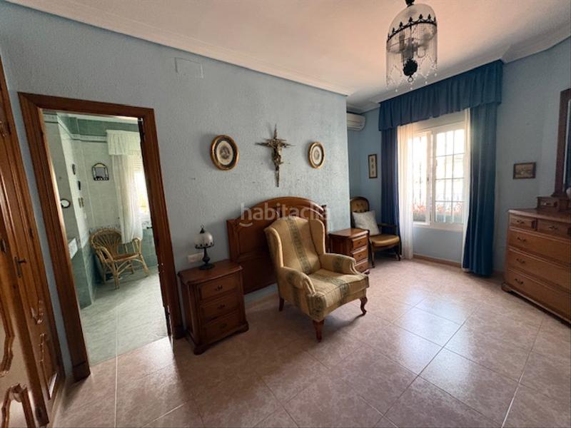 Foto 7d8f74b3-4d30-42b6-bc77-f60a8ba7fae5. Chalet mit kamin in El Rinconcillo Algeciras