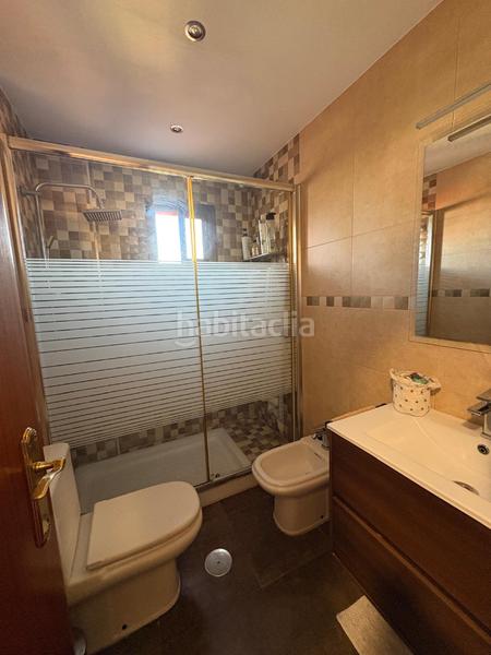 Foto b7c8ba77-bbc9-47b5-82cc-8009ed7d0c8e. Doppelhaus mit kamin parking in San Bernabé Algeciras