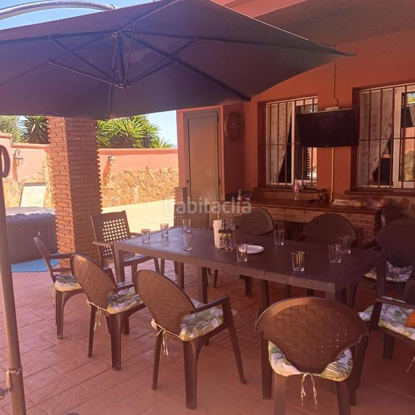 Foto 785f0b0c-d039-488d-9d99-1a96d27dc1d6. Maison jumelée avec cheminée parking dans San Bernabé Algeciras