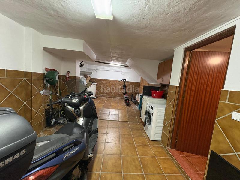 Foto 9e06f540-7927-4f53-a656-1fa1a68be4ed. Maison jumelée avec cheminée parking dans San Bernabé Algeciras