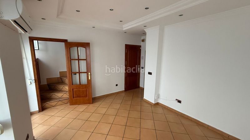 Foto bb3d2d03-53db-4ec5-a78a-83b240cbd594. Casa adossada a Centro Estepona