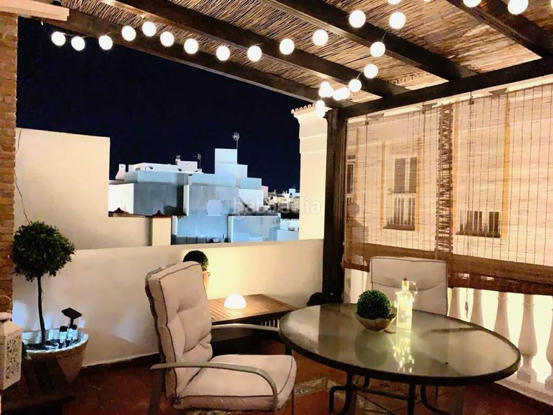 Foto c532b390-9433-45df-a75d-2d8e84ff5ea4. Casa adossada a Centro Estepona