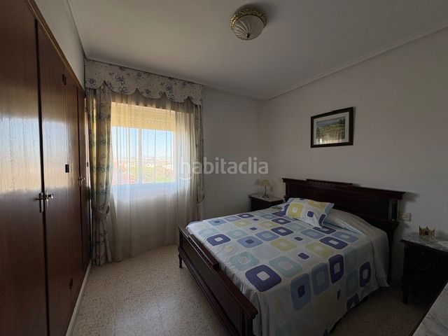 Foto 23b8f8cc-907d-41a6-af03-b5b3e11fbeaa. Xalet amb xemeneia aparcament a San García Algeciras