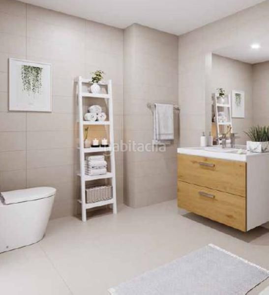 Foto f5e769ce-12ad-4a98-8722-bb3b1e4995e5. Pis amb calefacció aparcament piscina a altos de Estepona Estepona