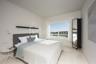 Foto 2be35e82-bdce-4293-834d-6a3003b345ff. Pis amb calefacció aparcament piscina a Estepona golf Estepona