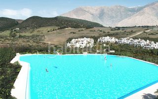 Foto 8f8e7cc5-001f-46f9-b377-ef4d4d713d34. Pis amb calefacció aparcament piscina a Estepona golf Estepona