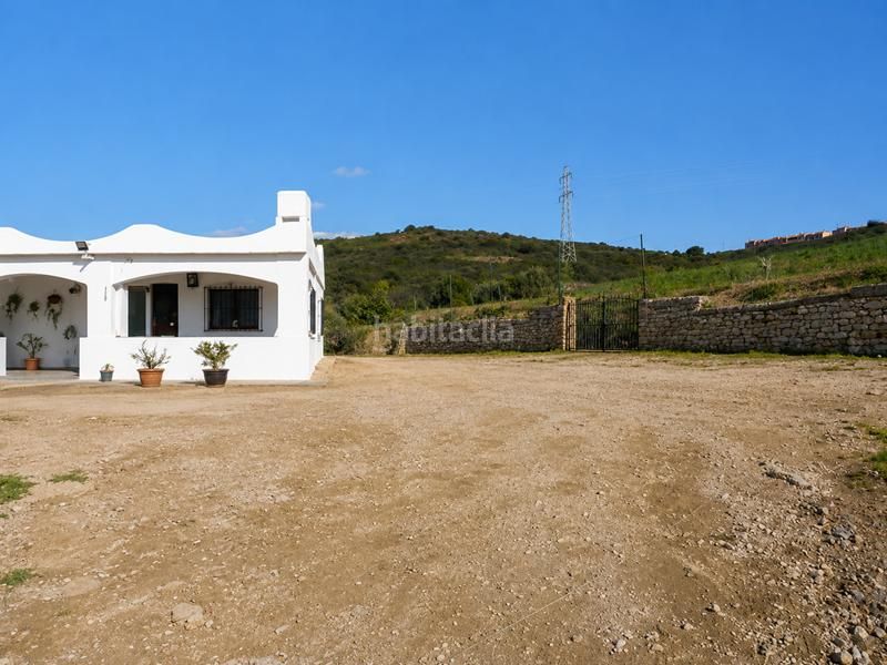 Foto 6a9c4281-b1d8-4d07-b7a6-eeb19fe043ed. Finca rústica a Bahía Dorada Estepona