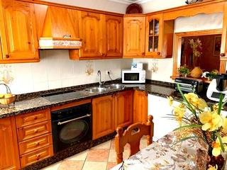 Casa aparellada a Manilva Pueblo. Estupenda casa en manilva pueblo con todas las comodidades