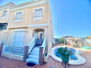 Casa aparellada a Fuente Alegre - El Chaparral - Los Morales. Casa adosada en puerto de la torre  los morales. ideal para fami