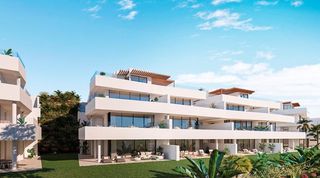 Àtic a Sierra de Estepona - Avda. de Andalucía. Nueva promoción  estupendo bajo con jardín en urbanización exclu