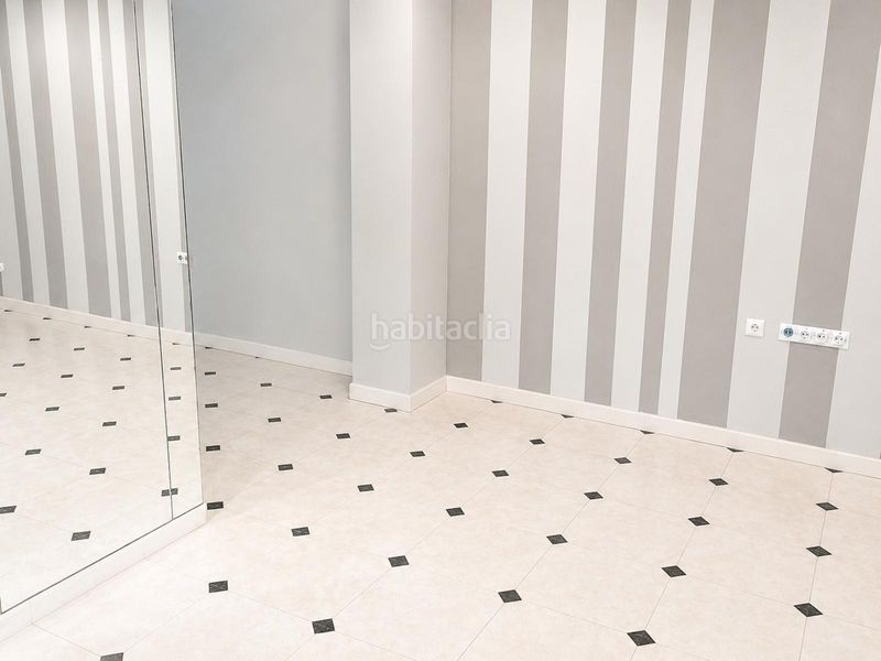 Foto aa69dc66-b2f5-4d20-a11c-a9115b320913. Local comercial a Centro Estepona