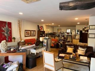 Local commercial à Las Lomas. Estupendo local para cualquier tipo de negocio, pida su cita par