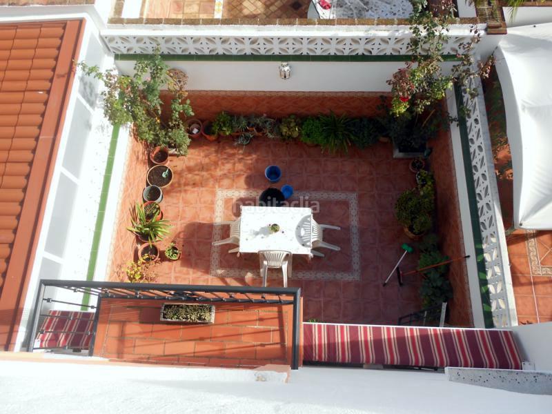 Foto 38d1337f-7515-4c49-9608-5dd755af69ae. Casa aparellada amb aparcament a sierra de Estepona - avda. de andalucía Estepona