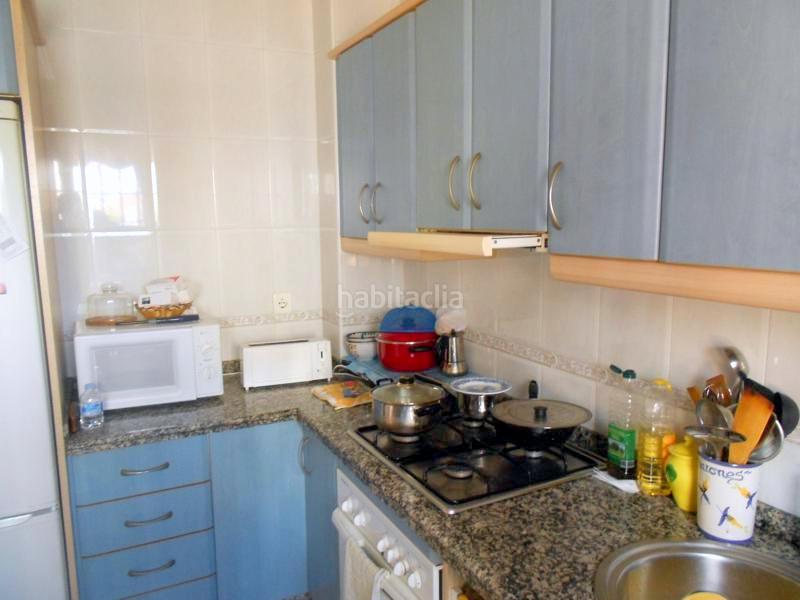 Foto ebd4b922-cc89-44a2-90e6-3004ac4f16c8. Casa aparellada amb aparcament a sierra de Estepona - avda. de andalucía Estepona