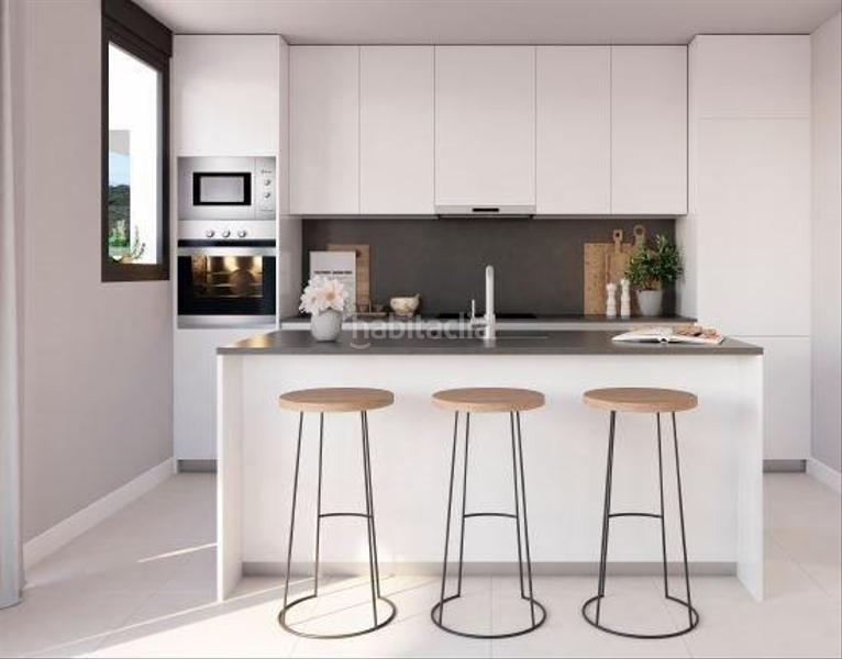 Foto 236610f4-3c17-4ce0-a3a5-152163784180. Pis amb calefacció piscina a Casares golf - Casares del sol Casares