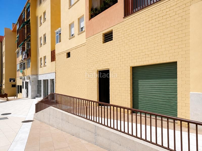 Foto 40d9b4ae-4850-4c31-ab92-08894e515181. Alquiler local comercial amplio local para reformar en la plaza del ajedrez, en Estepona
