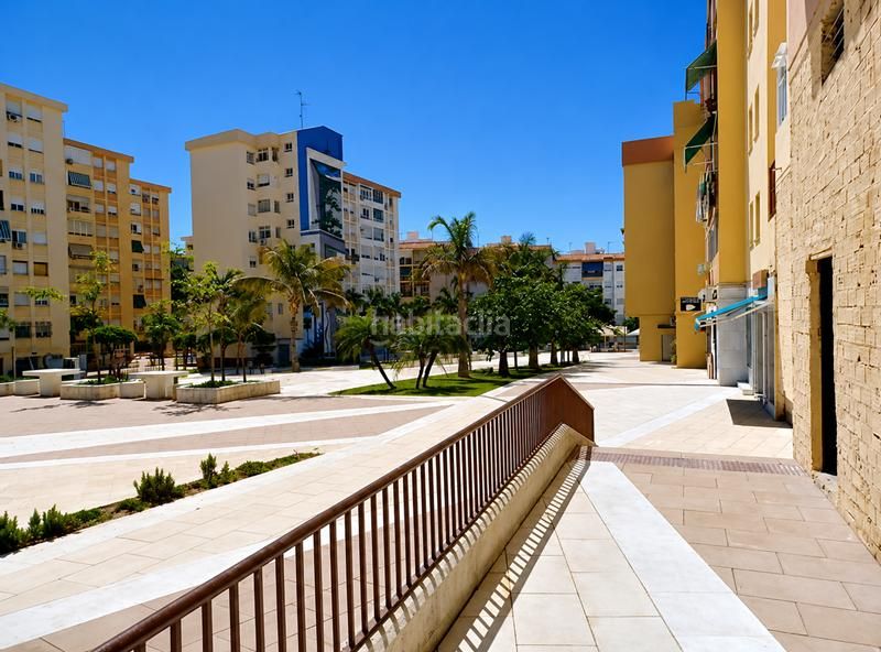 Foto 4a86be80-191e-4b00-ac19-882d7d03cf60. Alquiler local comercial amplio local para reformar en la plaza del ajedrez, en Estepona