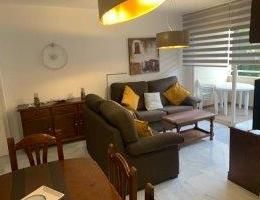 Rent Flat in El Consul - Ciudad Universitaria - El Romeral. Piso en alquiler para estudiantes, 4 habitaciones y 2 baños!!
