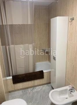 Foto a6c558fc-fa58-419d-b4f2-f8f150c1dc77. Alquiler piso  en alquiler para estudiantes, 4 habitaciones y 2 baños!! en Málaga