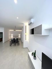 Rent Flat in Portada Alta - Pol. Crta. De Cártama. Piso en alquiler de septiembrejulio recien reformado, venga a ve