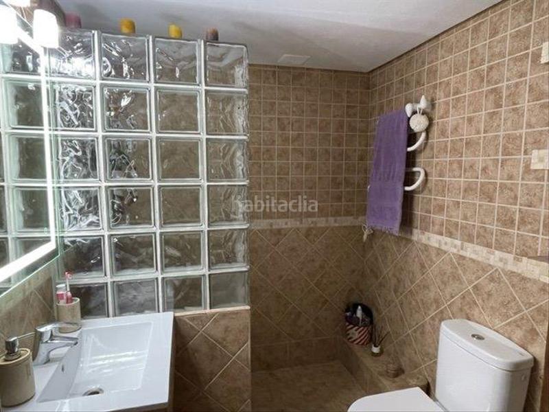 Foto 55c3ca4e-fa23-4bd2-9008-96ab0afda3f0. Casa pareada bonita adosada junto a campo de golf y con vistas al mar, visitela! en Manilva