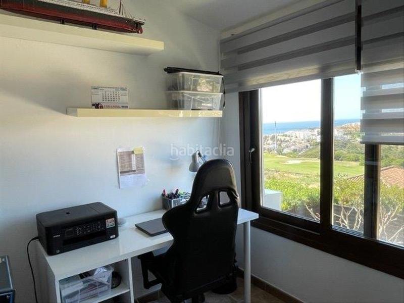 Foto d31c4d30-18e1-442f-9ff9-a7183fe34bb3. Casa pareada bonita adosada junto a campo de golf y con vistas al mar, visitela! en Manilva