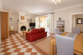 Appartement à Casares pueblo. Estupendo piso en  primera línea de mar en casares costa