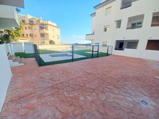 Pis a Manilva Pueblo. Con plaza de garaje y piscina, piso en manilva de 2 habitaciones