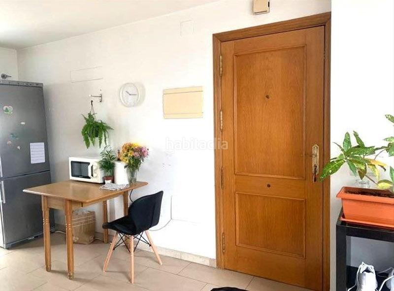 Foto 25ec3b89-5f7e-4847-94fe-0550c598ae2e. Ático  de 1 habitacion con terraza en el barrio de La Trinidad en Málaga
