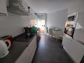 Appartement à Centro. Piso de 3 habitaciones reformado y cerca de todos los servicios