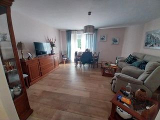Piso en Centro. Piso de 3 habitaciones reformado y cerca de todos los servicios
