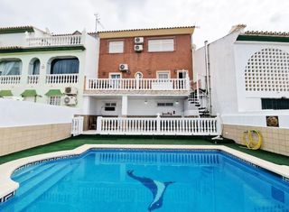Rent Towny house in Los Almendros - El Limonero - El Tomillar. Espectacular chalet adosado con piscina privada, tienes que verl