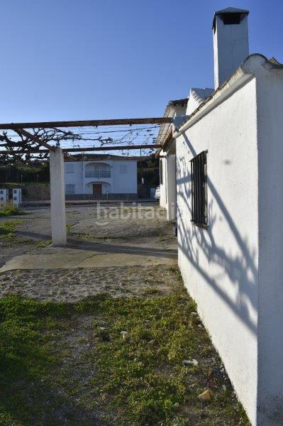 Foto f30dcbc9-84ee-42a4-9934-27e7709090bc. Fondo rustico in Casares pueblo Casares