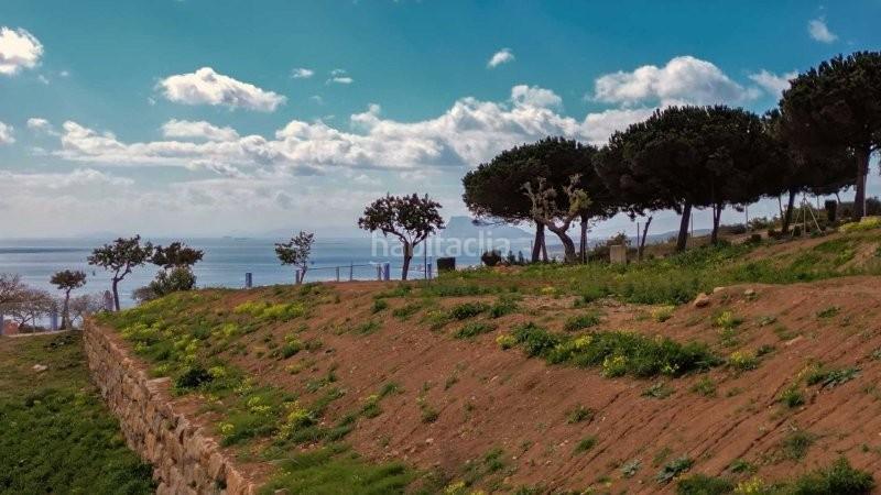 Foto 7bafa795-f479-4742-a2b3-88605bfeff65. Finca rústica parcela urbanizable con vistas al mar en bahía de las rocas en Manilva