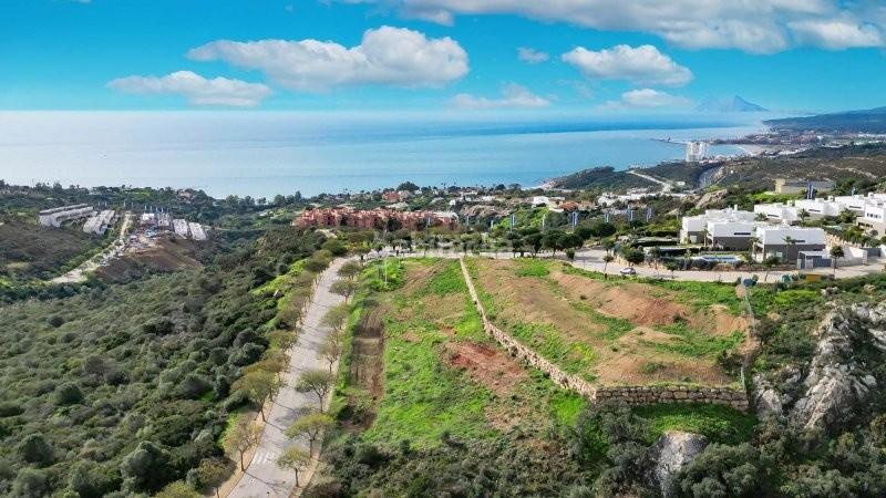 Foto d4c556ba-0108-48d3-b8ee-93630bd1b375. Finca rústica parcela urbanizable con vistas al mar en bahía de las rocas en Manilva