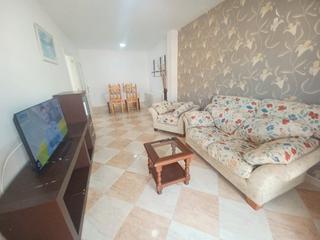 Piso en San Luis de Sabinillas. Estupendo piso en venta en centro de sabinillas.