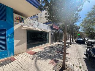 Local Comercial en Sierra de Estepona - Avda. de Andalucía