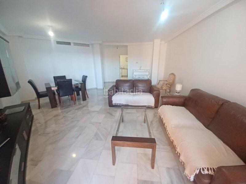 Foto c693e9f9-306b-4dcc-a62d-ba1df94a2b02. Piso localizacion inmejorable!! exclusivo piso en venta a pie de playa!! en Estepona