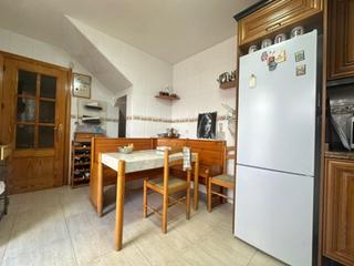 Casa aparellada en Santa Isabel. Maravillosa casa en venta en malaga