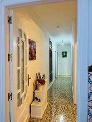 Piso en Centro. En venta piso con azotea en planta baja con azotea en pleno cent