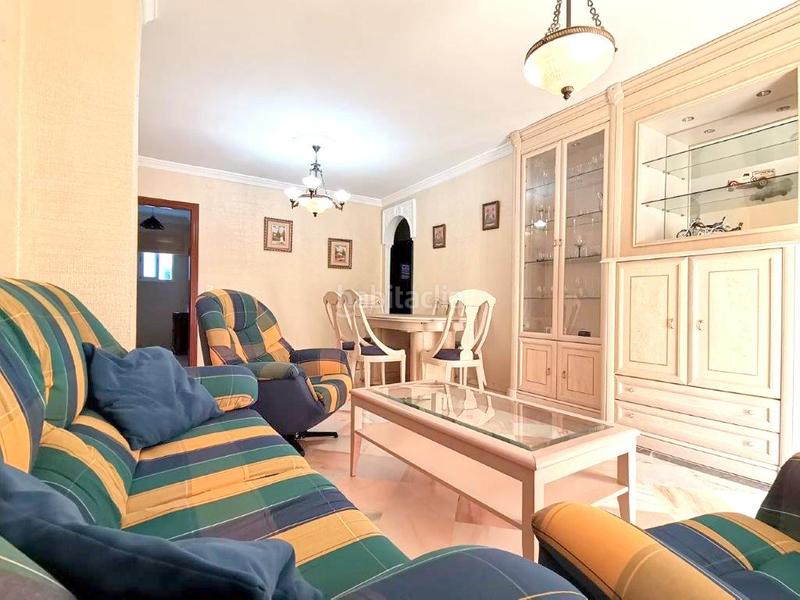 Foto d86475cb-51e6-4d82-95cf-b223865b8103. Alquiler piso estupendo piso amueblado en alquiler, zona teatinosCortijo Alto !!! en Málaga