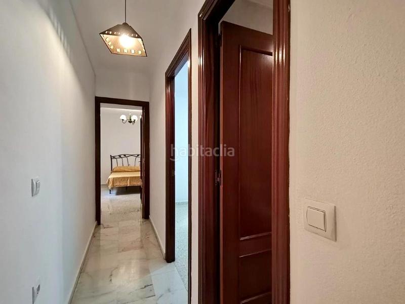 Foto fe47d4ec-00ac-4cb0-8663-085ddfebb51f. Alquiler piso estupendo piso amueblado en alquiler, zona teatinosCortijo Alto !!! en Málaga